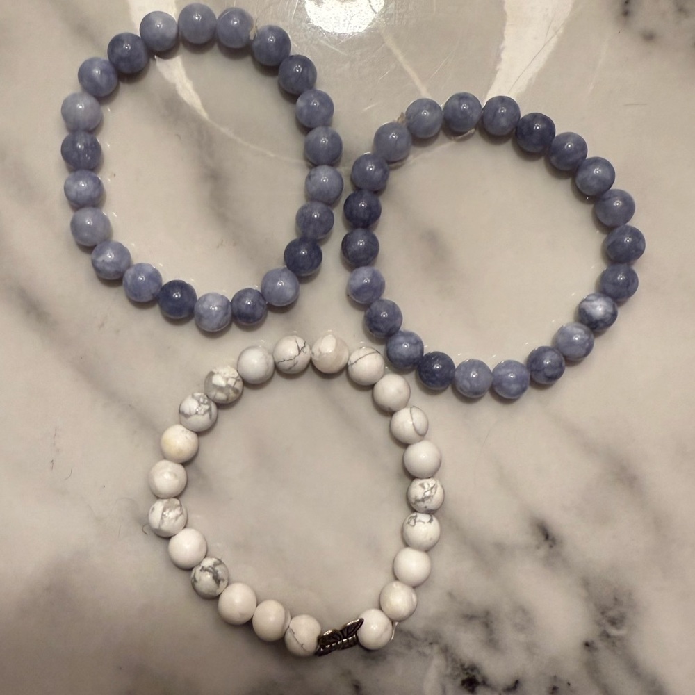 Set of 15 Beaded Bracelets Jewelry Variety of Crystal Beads & Healing Stones - Picture 10 of 13